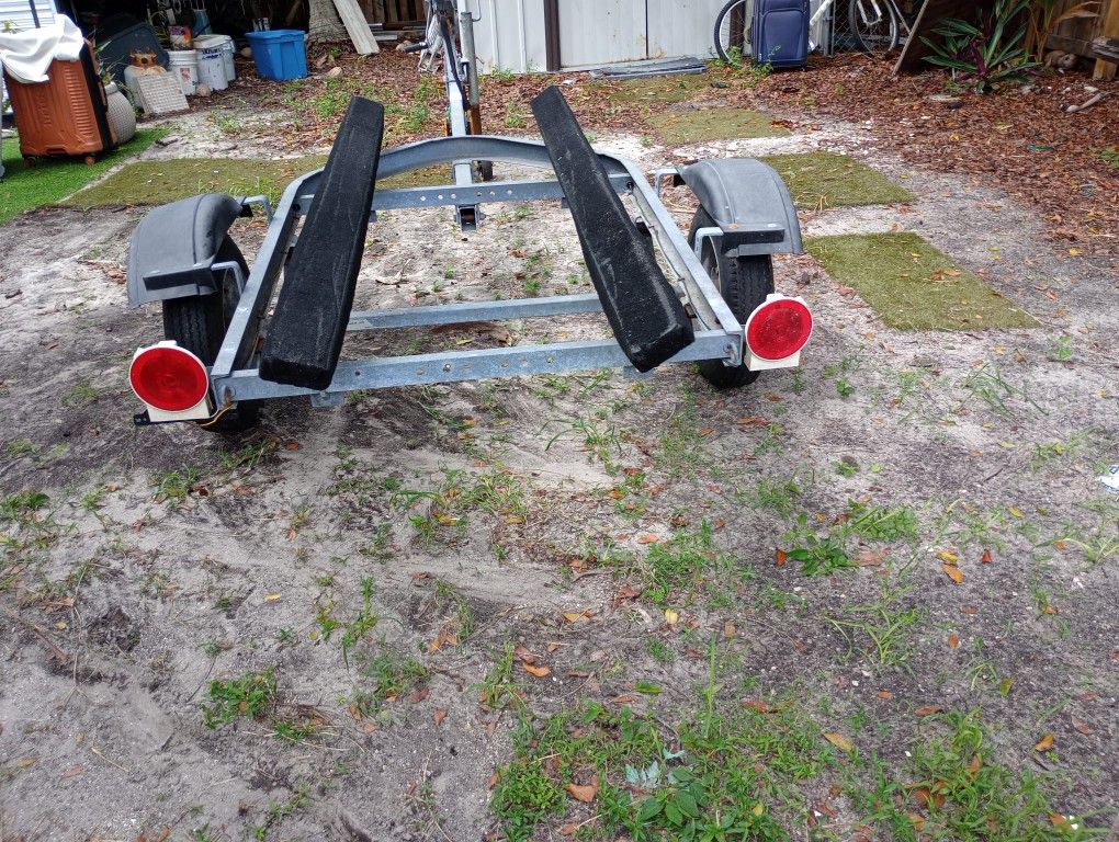Shesky Trailer