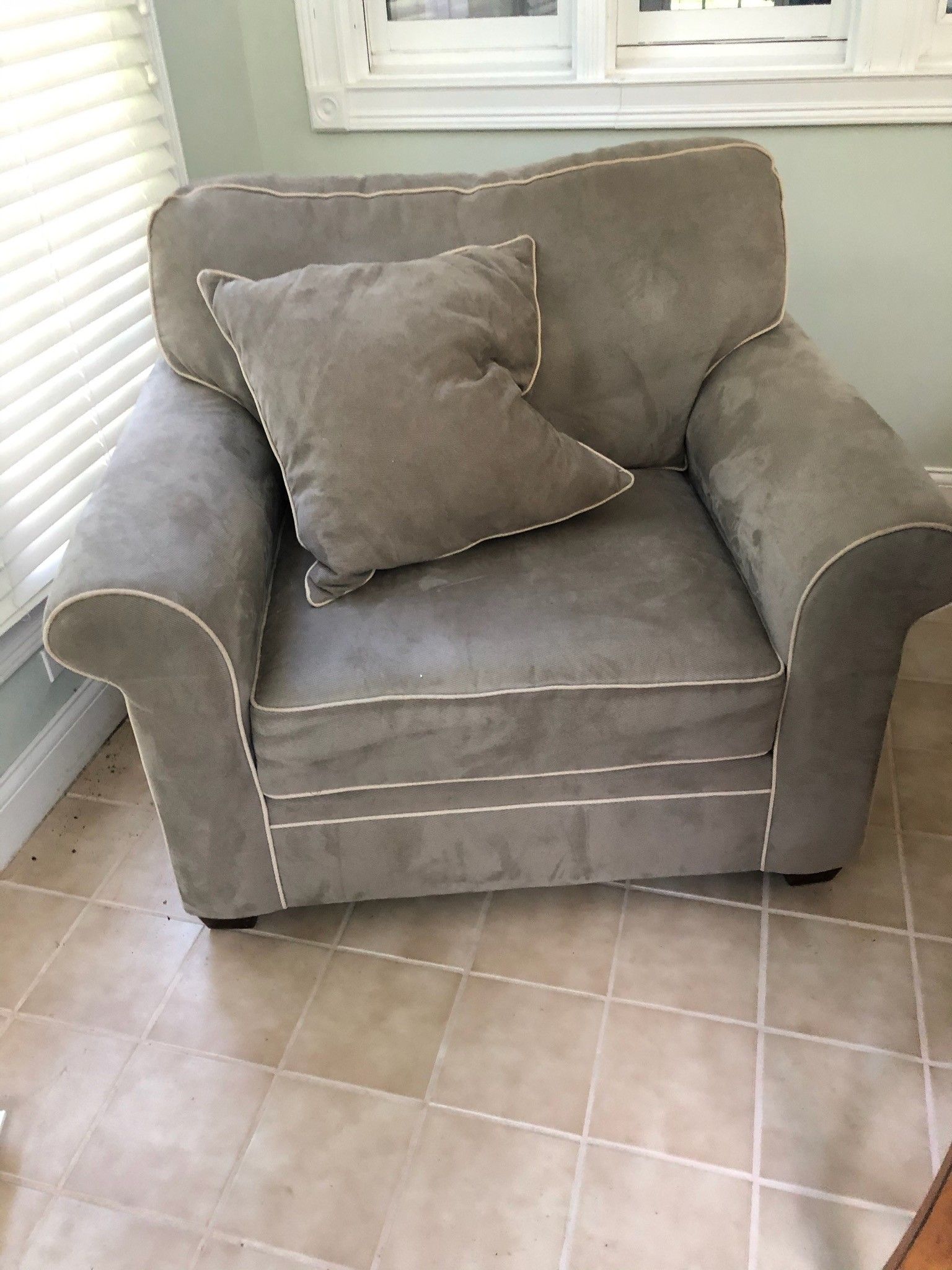 Chair with matching pillow