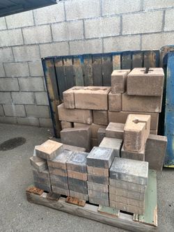 Concrete pavers / landscaping bricks for sale