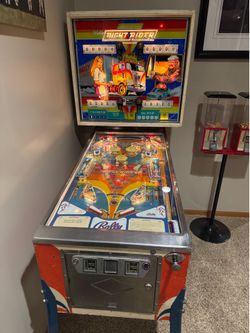 Pinball machine