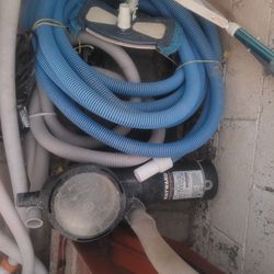 1.5 HP Hayward Motor W/hose/telescopic Pole/Brush/Vacuum Head