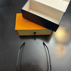 L.V Sunglasses 🕶️ 