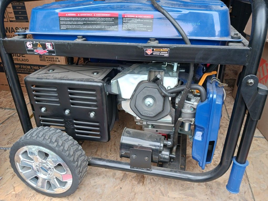 Dual Fuel Ford Generator 9000/11050 Watts for Sale in Bloomington, CA