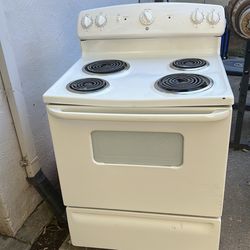 GE electric stove