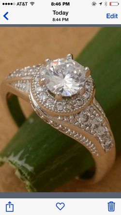 Beautiful ladies sterling silver stamped 925 ring size 7,