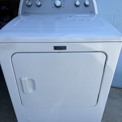 Gas Dryer Maytag .