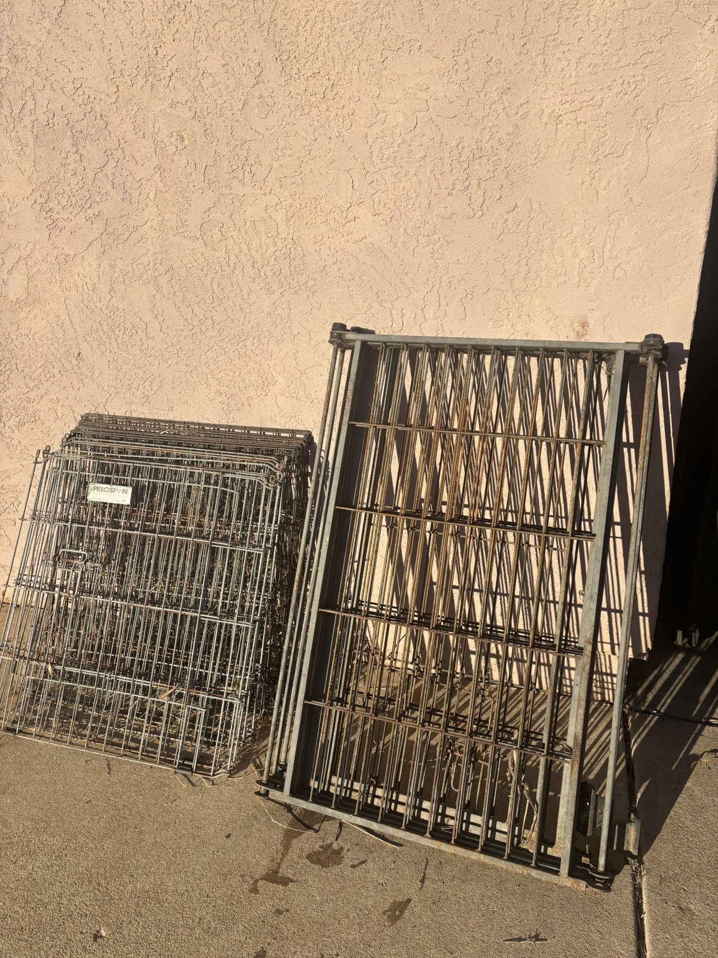 Metal Corrals - Jaulas