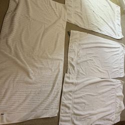  5 White Bath Towels Used