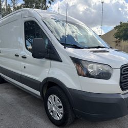 2017 Ford Transit