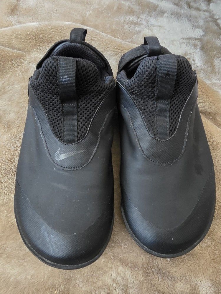 Nike Zoom Pulse Triple Black Slip-On Shoes SZ7
