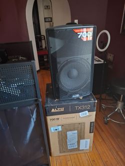D.j speakers