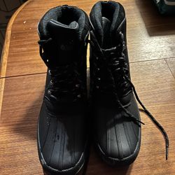 Waterproof Men’s Boots Size 11 - Barely used 