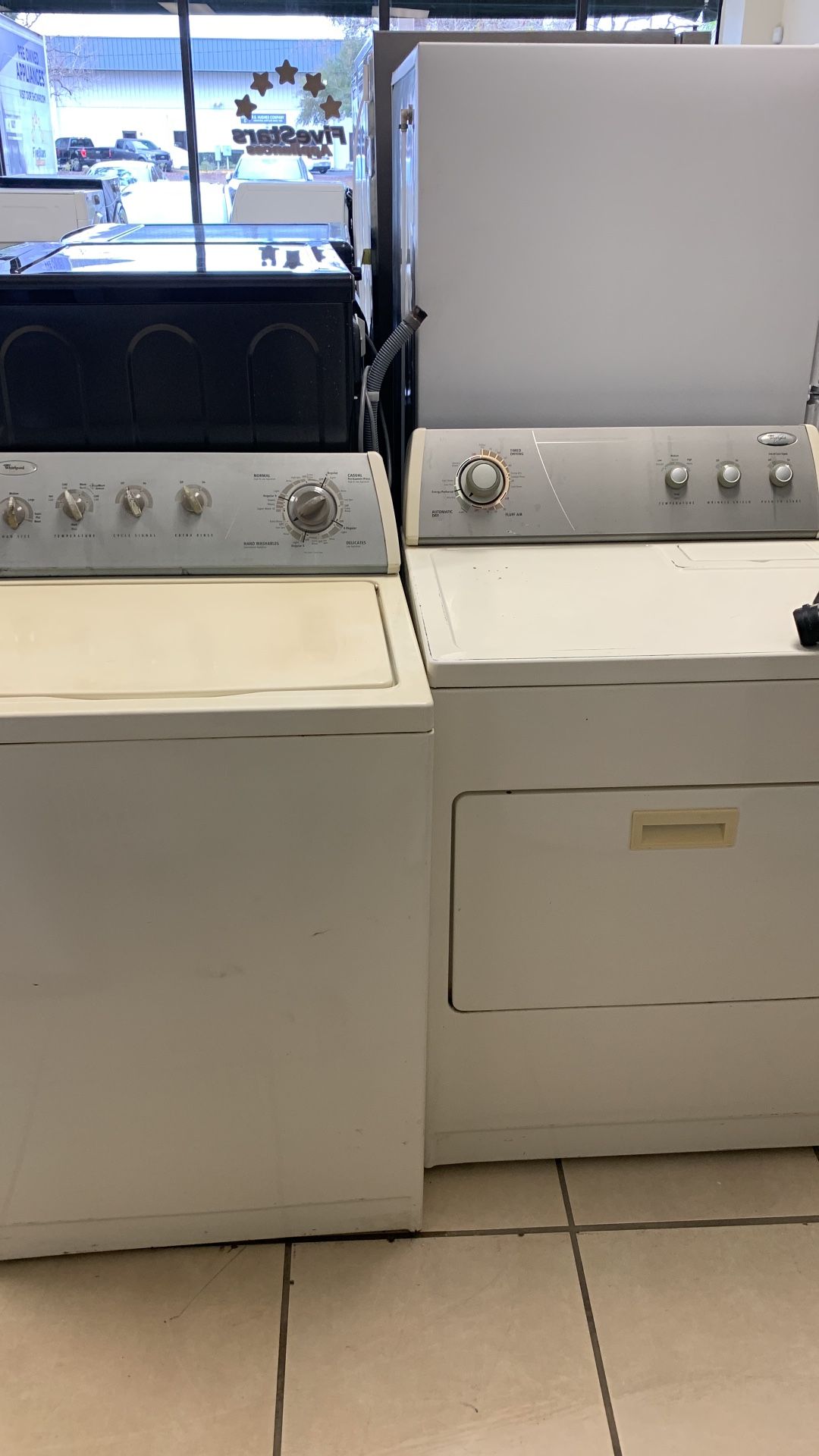 WHIRLPOOL WASHER AND DRYER SET