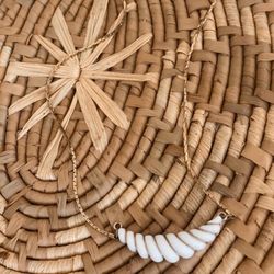 Avon Croissant Necklace 