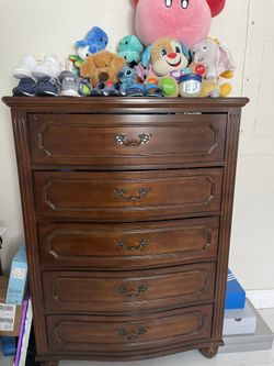 Dresser