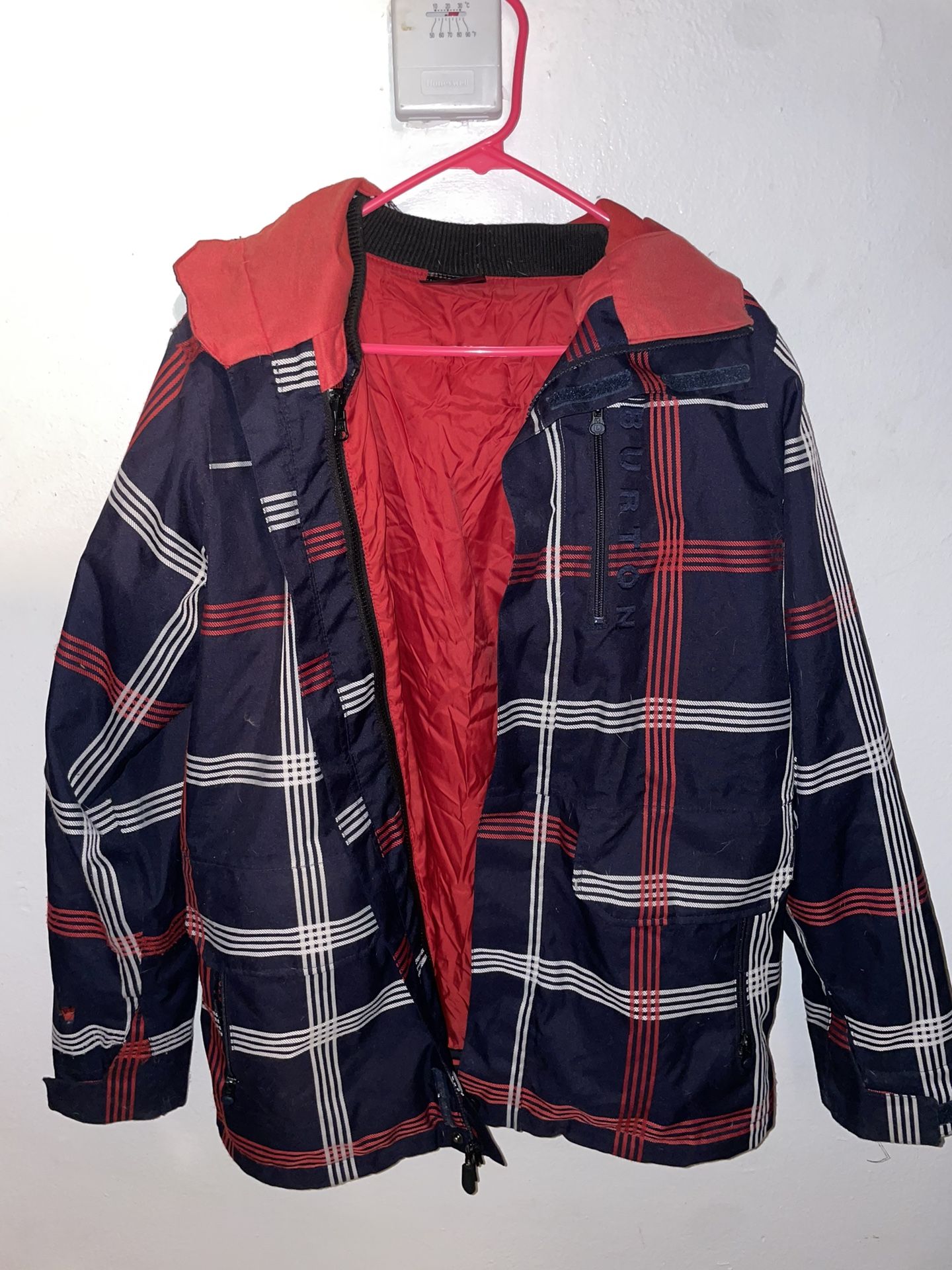 Men’s Burton snowboarding jacket