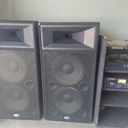 B-50 Twin Speakers With Stereo Amplifier