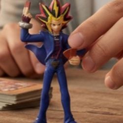 Vintage 1996 Yu-Gi-Oh! Yami Yugi 2" Mini PVC Figure Kazuki Takahashi With Stand. This is a vintage Yami Yugi miniature figure from the Yu-Gi-Oh! anime