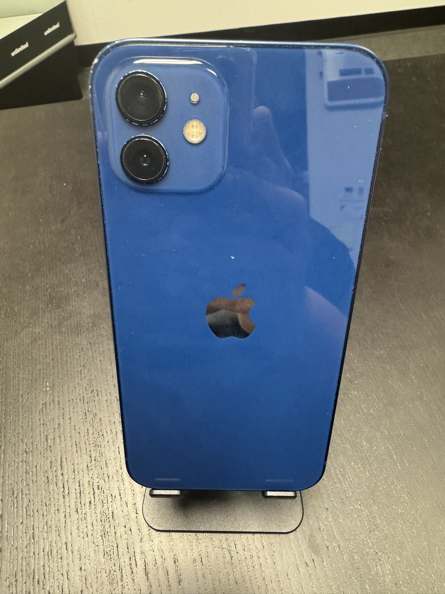 Apple iPhone 12 64GB Unlocked