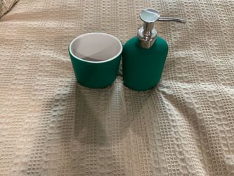 IKEA Bathroom Set - Make Offer