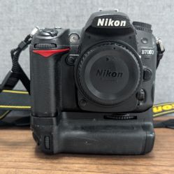 Nikon D7000 Body Only