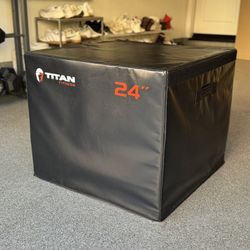 Titan Fitness 24” Soft Plyometric Box
