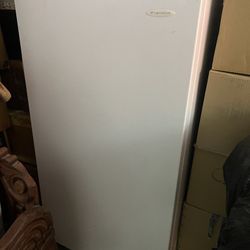 Frigidaire Freezer