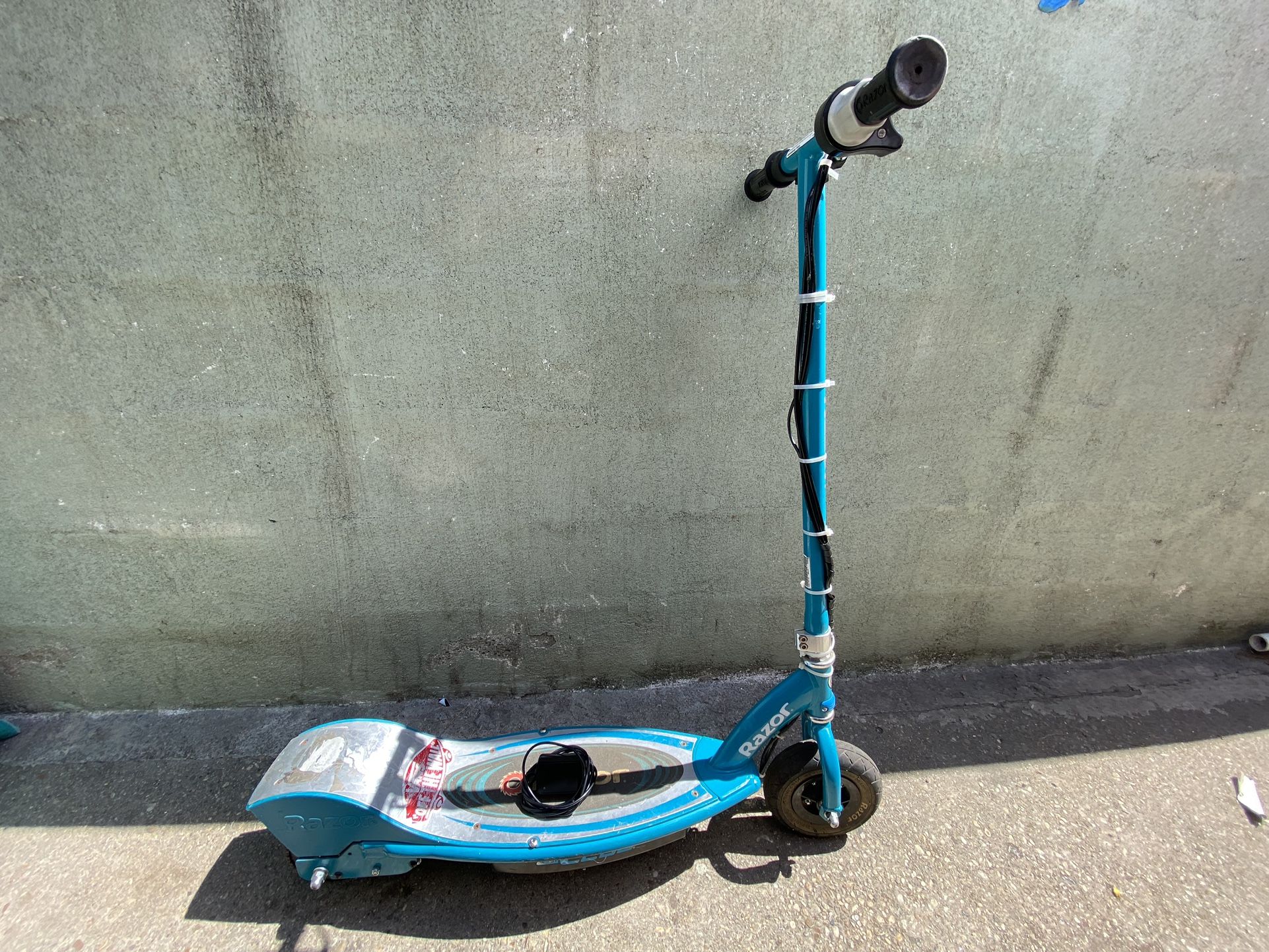 Razor E200 Electric Scooter