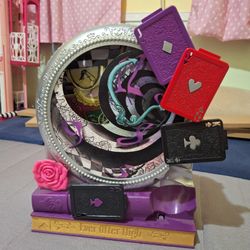 Ever After High Doll  Set