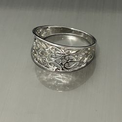 925 Sterling Silver Ring 