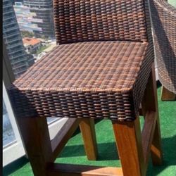 WICKER BARSTOOLS 