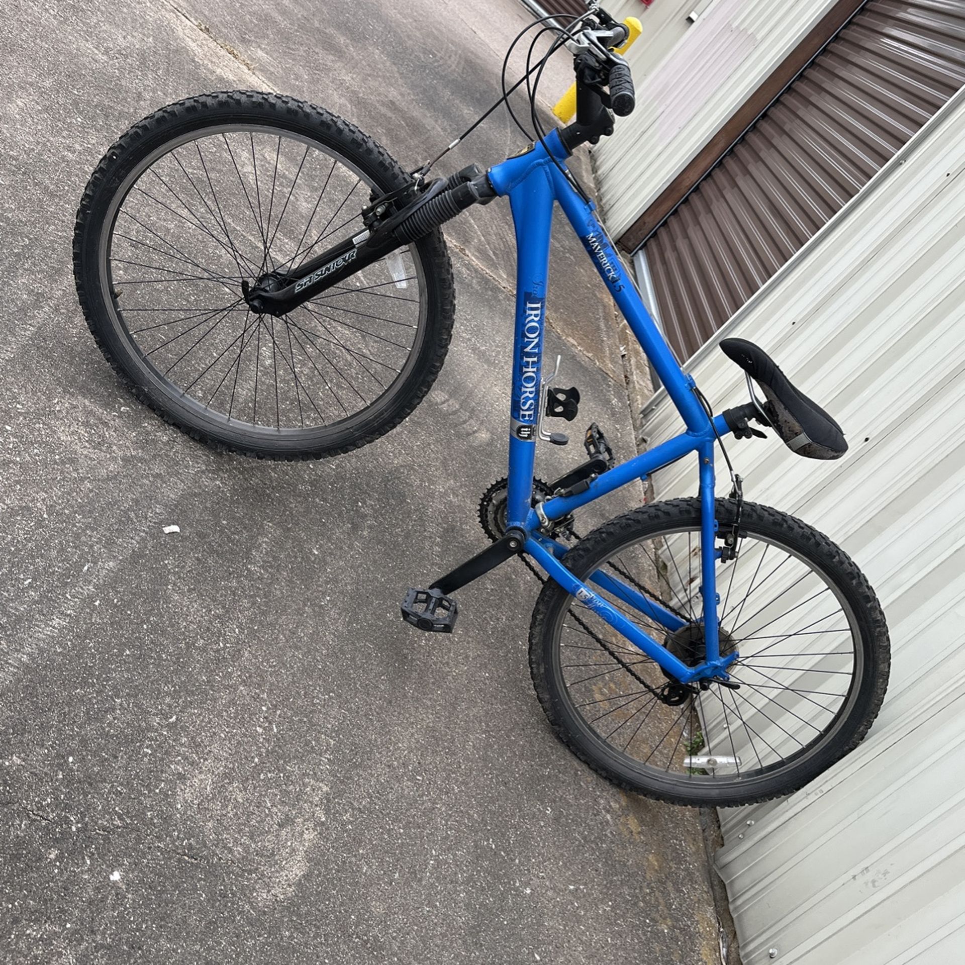 MOUNTAIN BIKE IRON HORSE MAVERICK 1.5