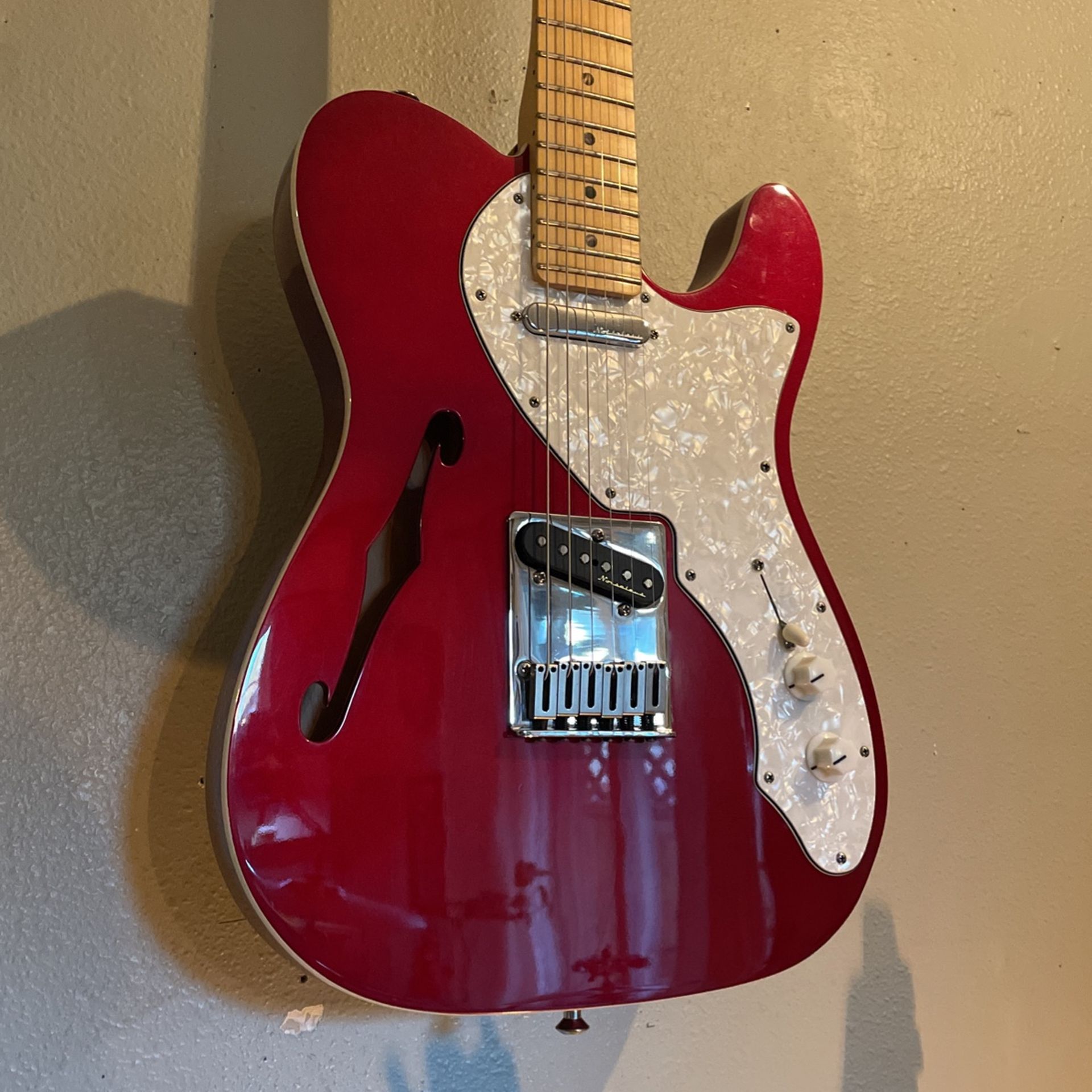 Fender Thinline Telecaster Deluxe