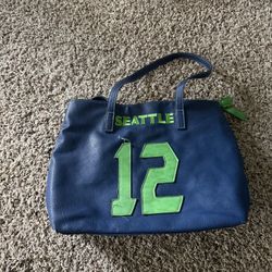Seahawks Purse Lots Of Pockets