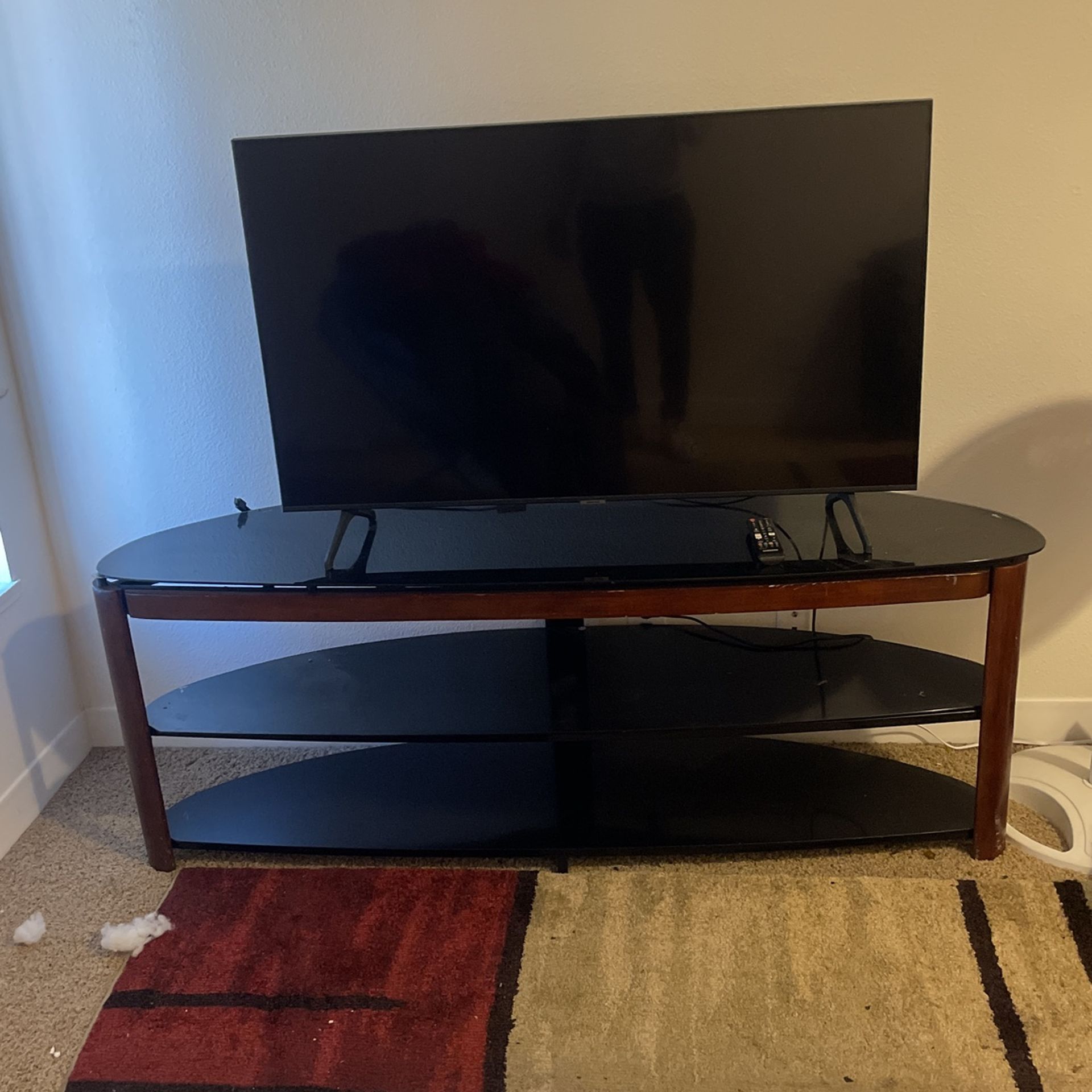 50 Inch Samsung Smart Tv & Tv Stand Combo