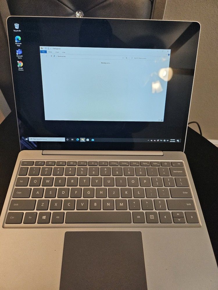 Microsoft Surface GO Laptop