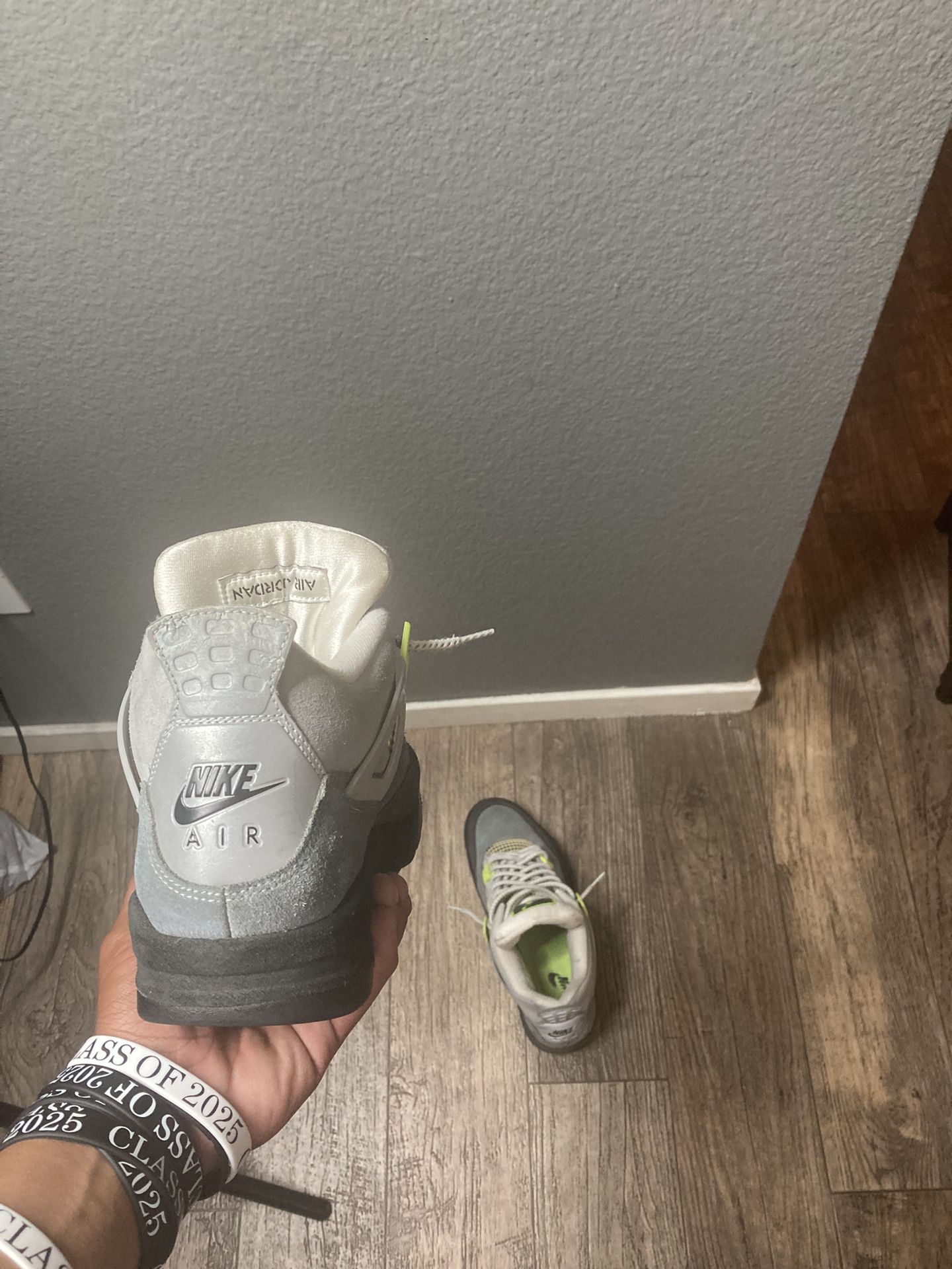 Jordan 4 “Neon Green”