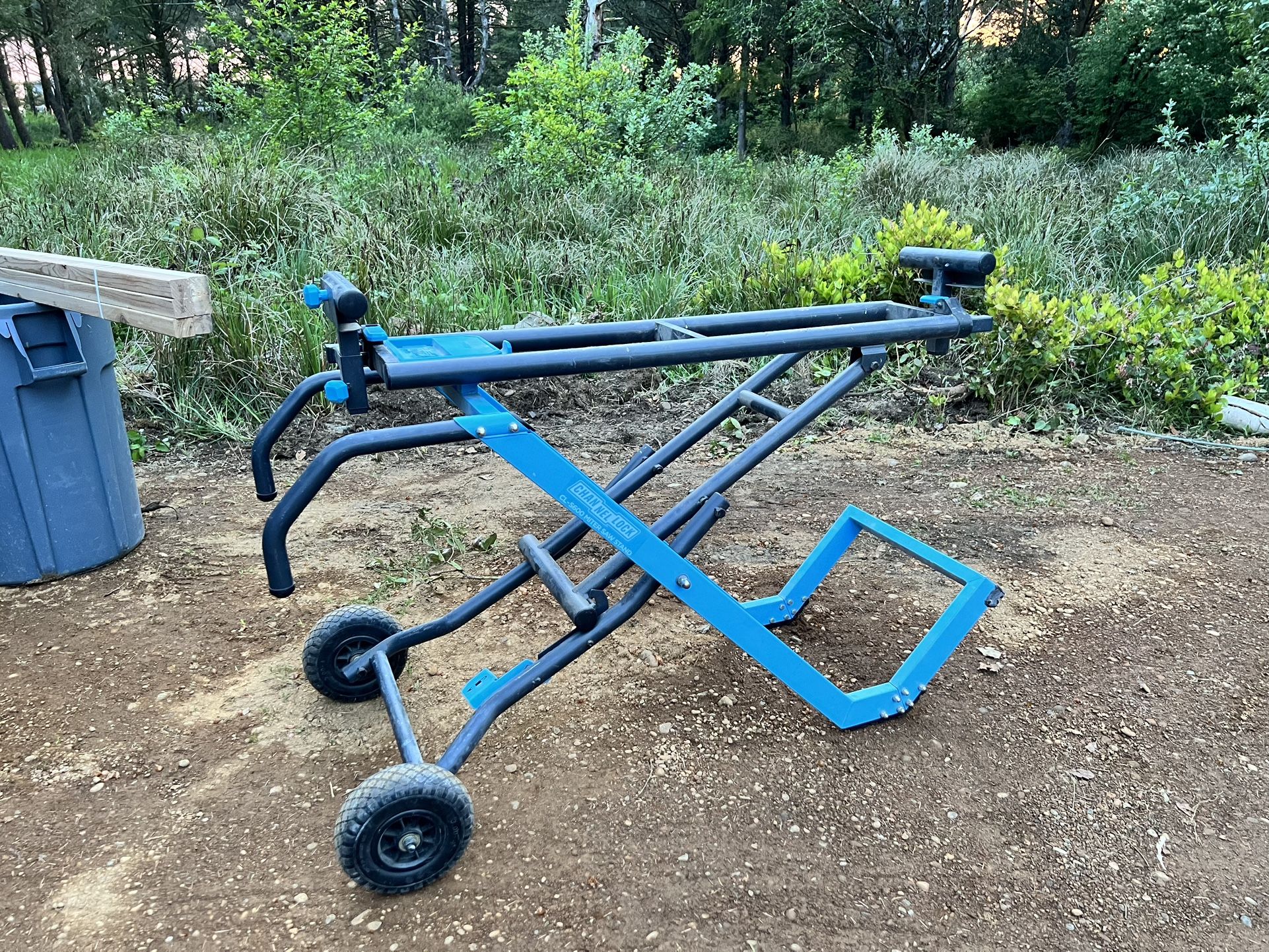 Miter Saw Stand