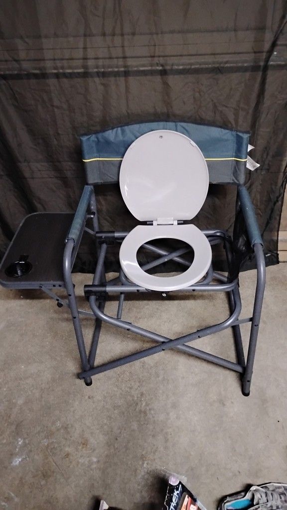 Cabela's Big Outdoorsman Camp Commode Camping Toilet