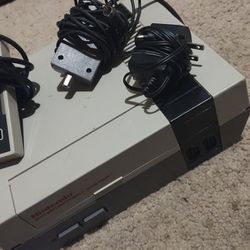 Nintendo Entertainment System (NES) Console with Remote 