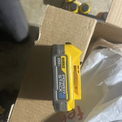Dewalt Power Stack Batter