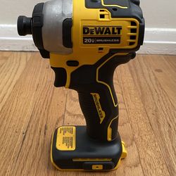 Cordless impact driver