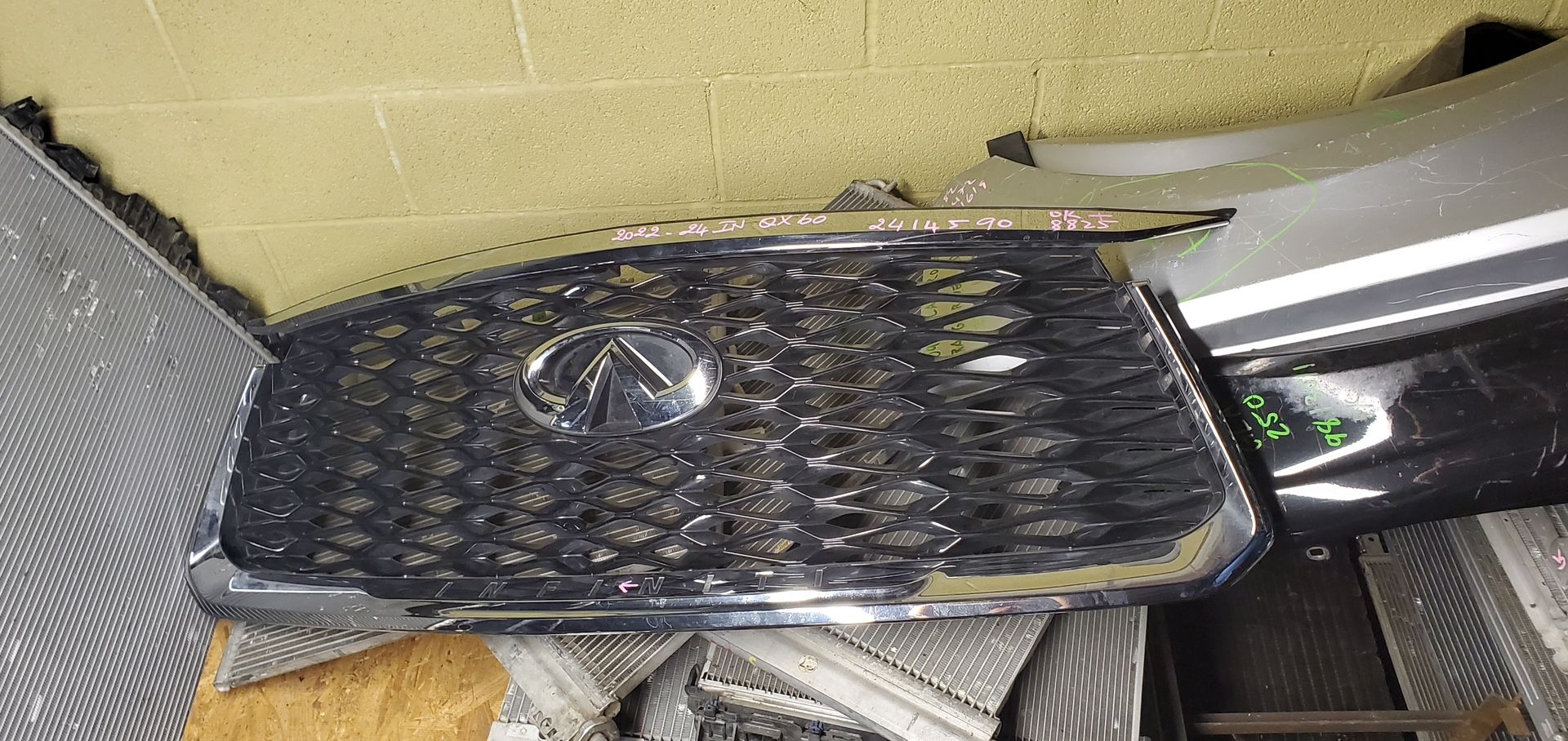 2024 Infiniti Qx60 Grille