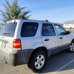 2005 Ford Escape