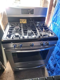 Frigidaire Stove