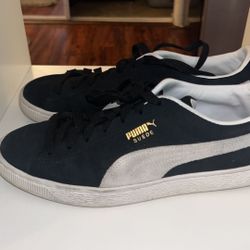 PUMA Suede Classic XXI size 9