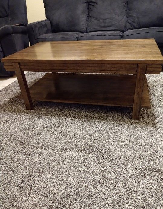 Kincaid (La-Z-Boy) Coffee Table