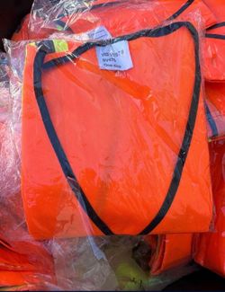 🦺 High-Visibility Safety Vests – $5each (Bulk Available)