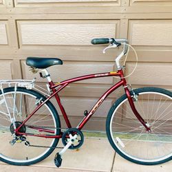 GT Bicycle. Hybrid  Comfort , 7 Speed  Automatic Shifter . Size :20” Frame With And 27” Wheels . Very Clean .