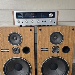 Vintage Pioneer Stereo System